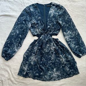 Abercrombie & Fitch Long-Sleeve Plunge Blue & White Floral Cutout Mini Dress